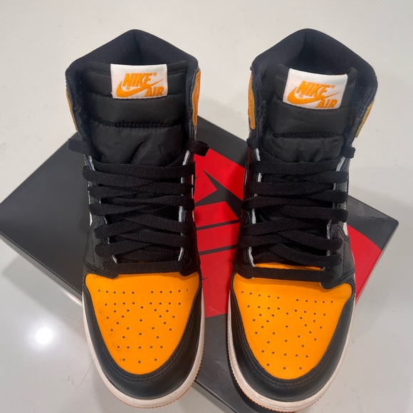 Youth Air Jordans size 7 - Picture 2 of 4